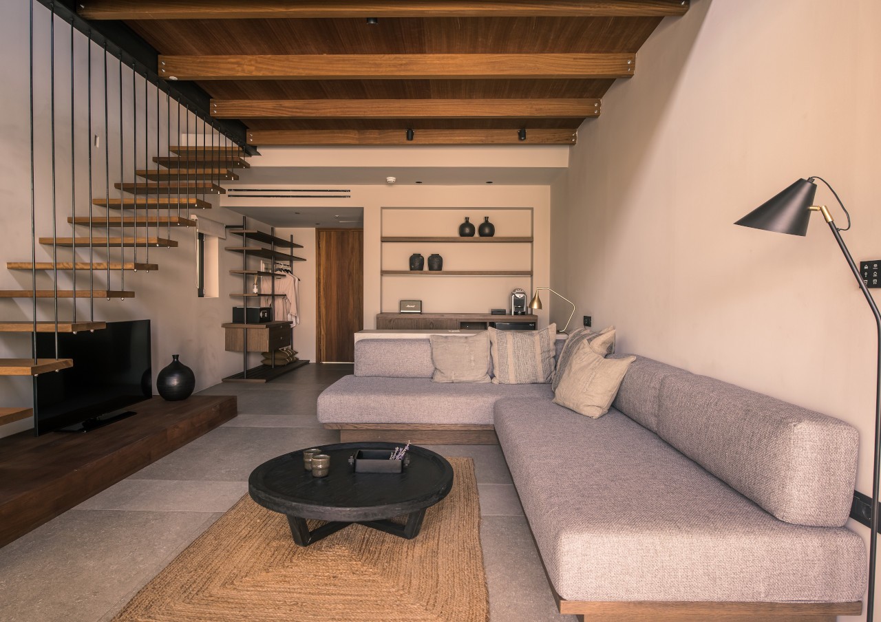 THEROS ALL SUITES HOTEL