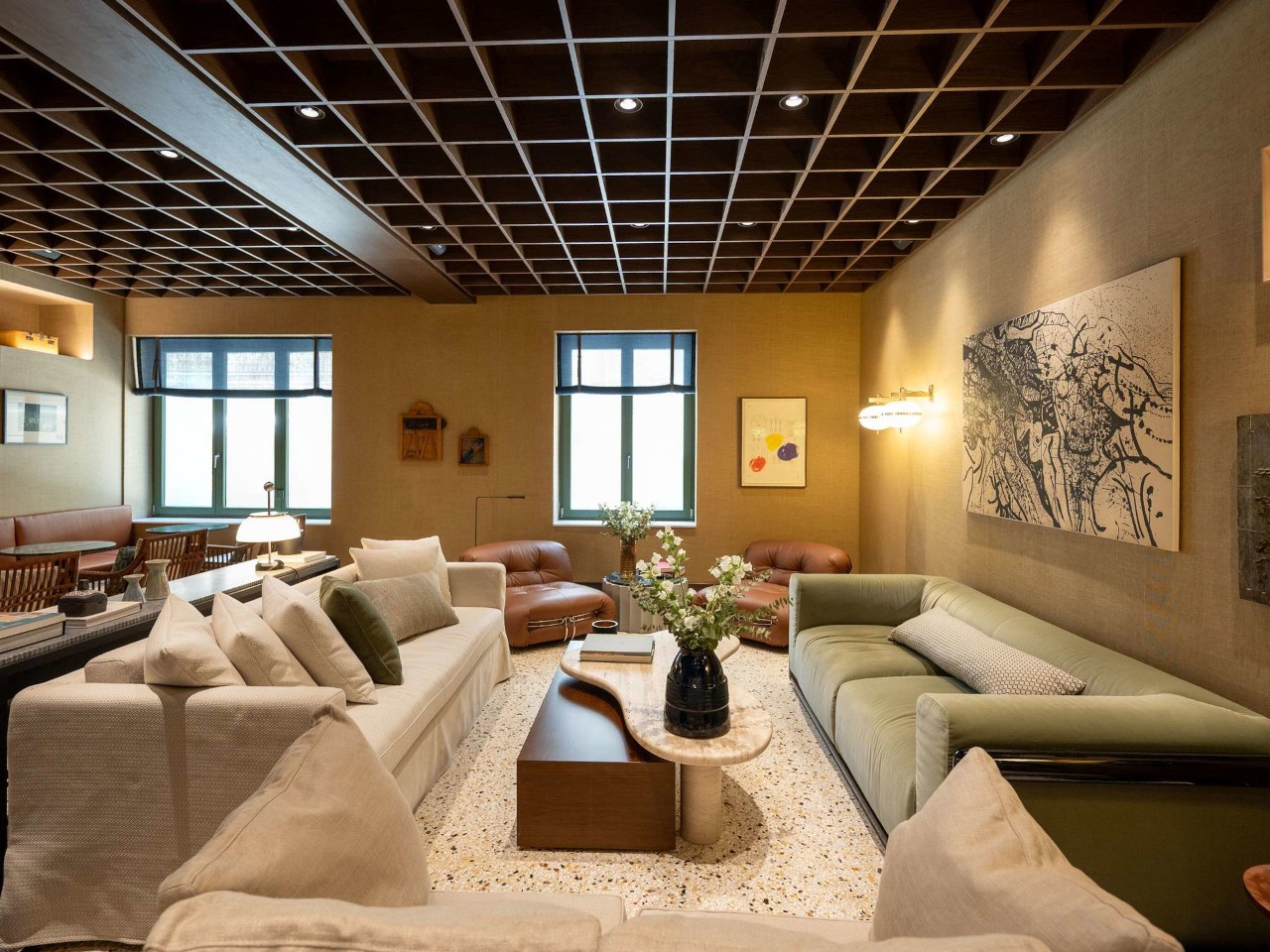 ATHENS CAPITAL SUITES MGALLERY COLLECTION