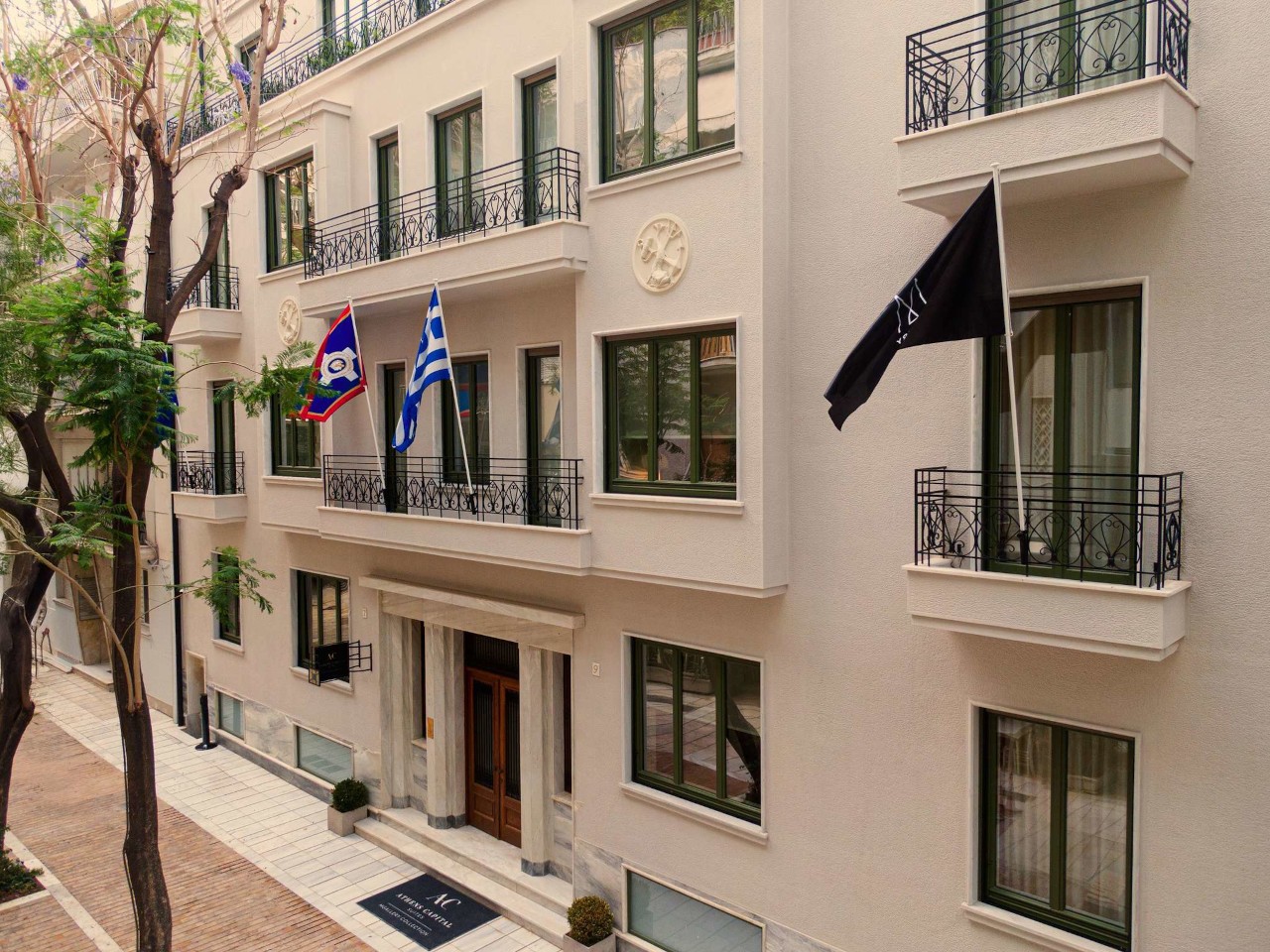 ATHENS CAPITAL SUITES MGALLERY COLLECTION